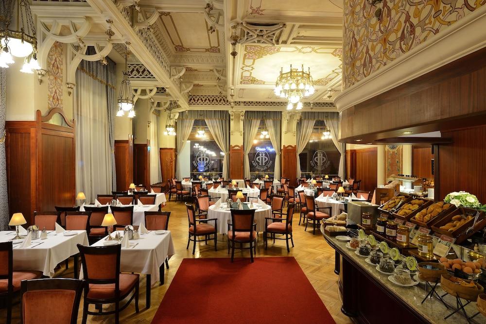 Palatinus Grand Hotel بيتْش المظهر الخارجي الصورة